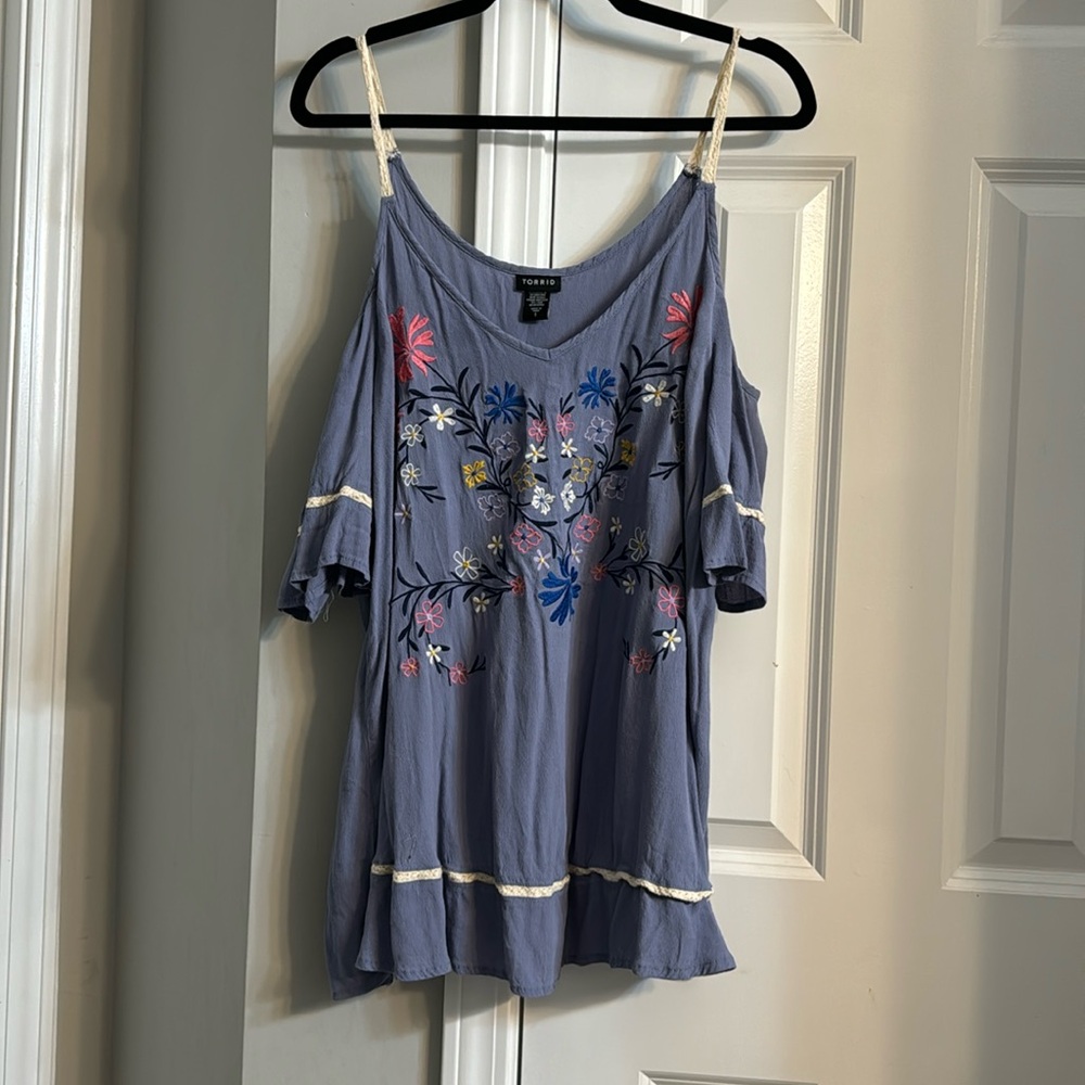 Torrid cold shoulder top
